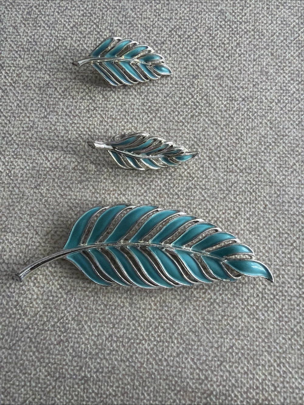 Emmons Turquoise Leaf Brooch and Earrings Set